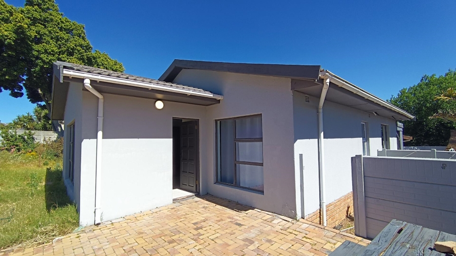 2 Bedroom Property for Sale in Protea Heights Western Cape